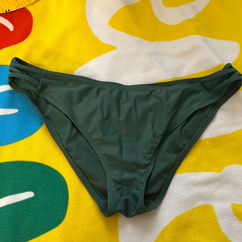 Bikini bottom